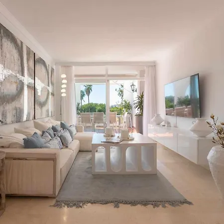 Elegante En La Quinta Golf Marbella Apartment Malaga
